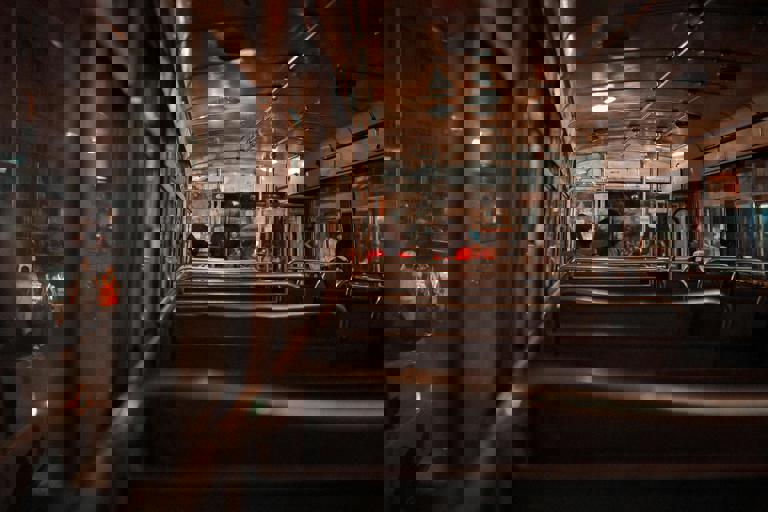 City Bus Services Slash Late-Night Routes, Drawing Ire from Daily Commuters